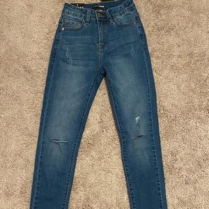 Fashion Nova skinny jeans SIZE 1